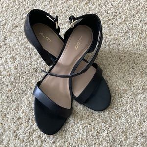 Black aldo shoes, worn twice!